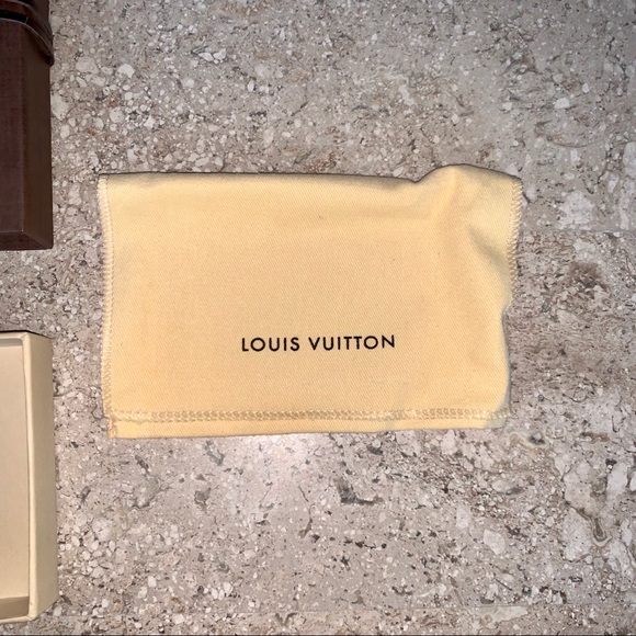 Louis Vuitton Gift & Storage Box - Picture 4 of 8